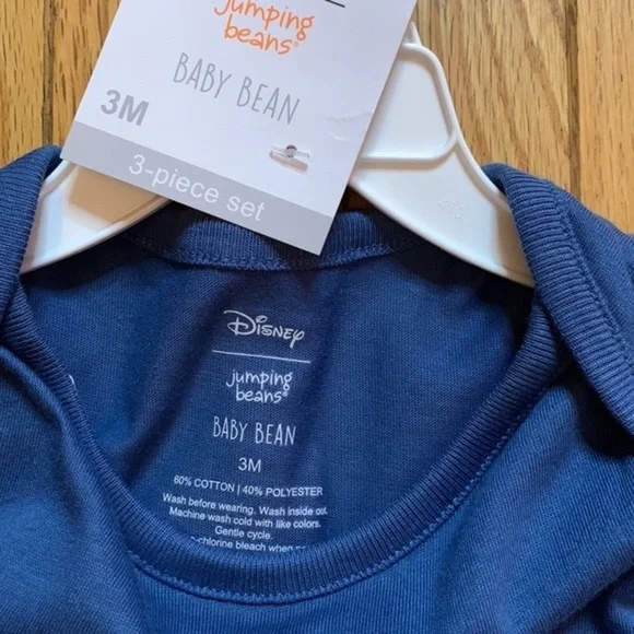 Disney set,onsie,pants, and headband. 2 garanamils onsies 3 to 6 month - Picture 4 of 8
